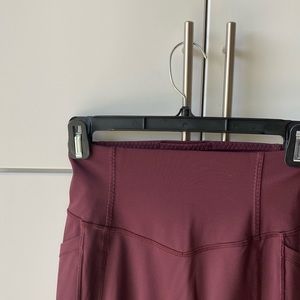 Lululemon maroon leggings